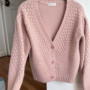 Light pink never worn vestique cardigan